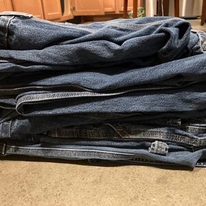 Carhartt jeans work pants 36 x 34    6 pairs
